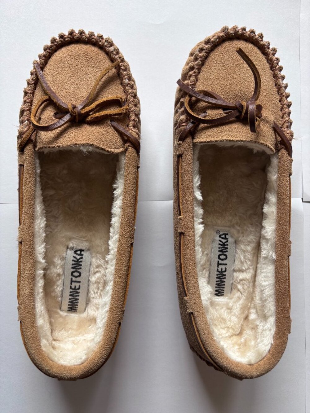 NEW Minnetonka Cally Suede Slippers - Size 8M